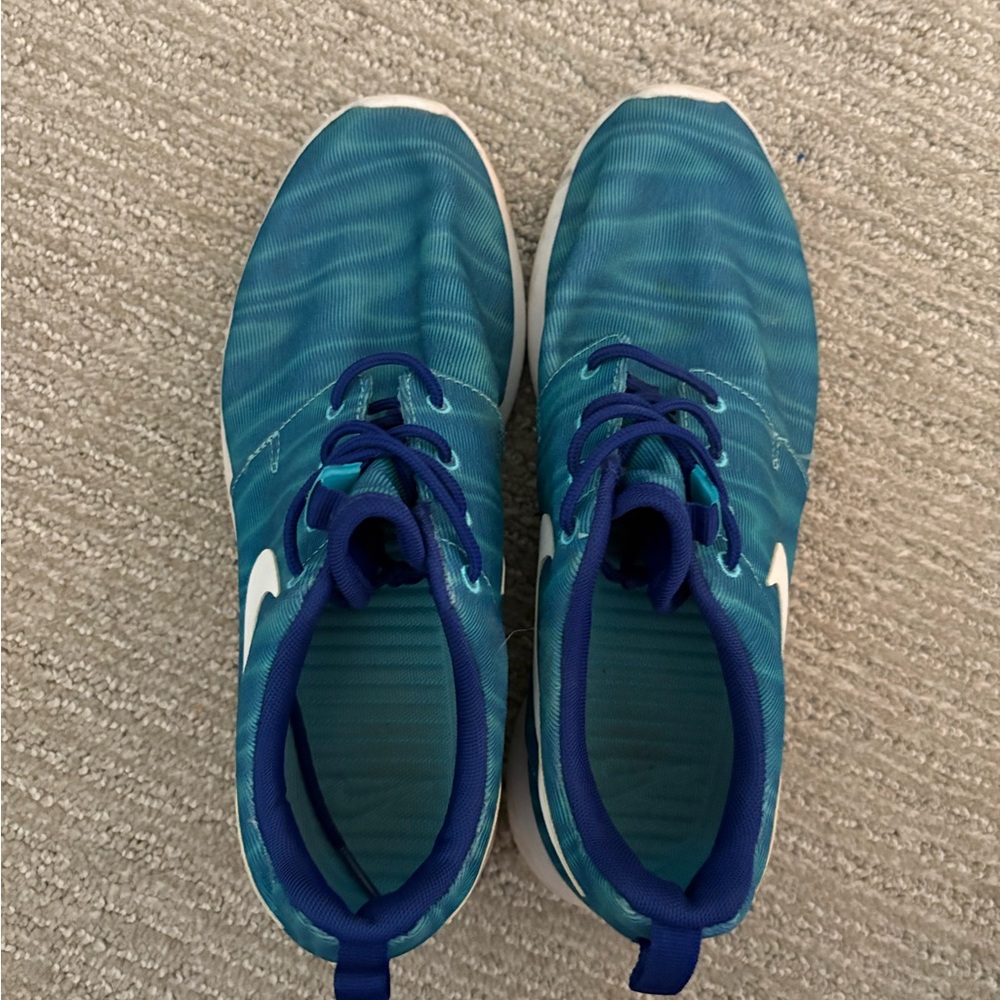 NIKE GYM-SHOES